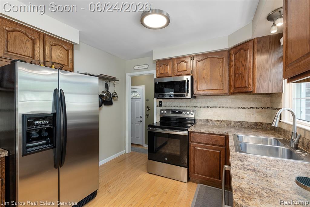 461 Allard Road, Grosse Pointe Farms, MI 48236 — Photo 10