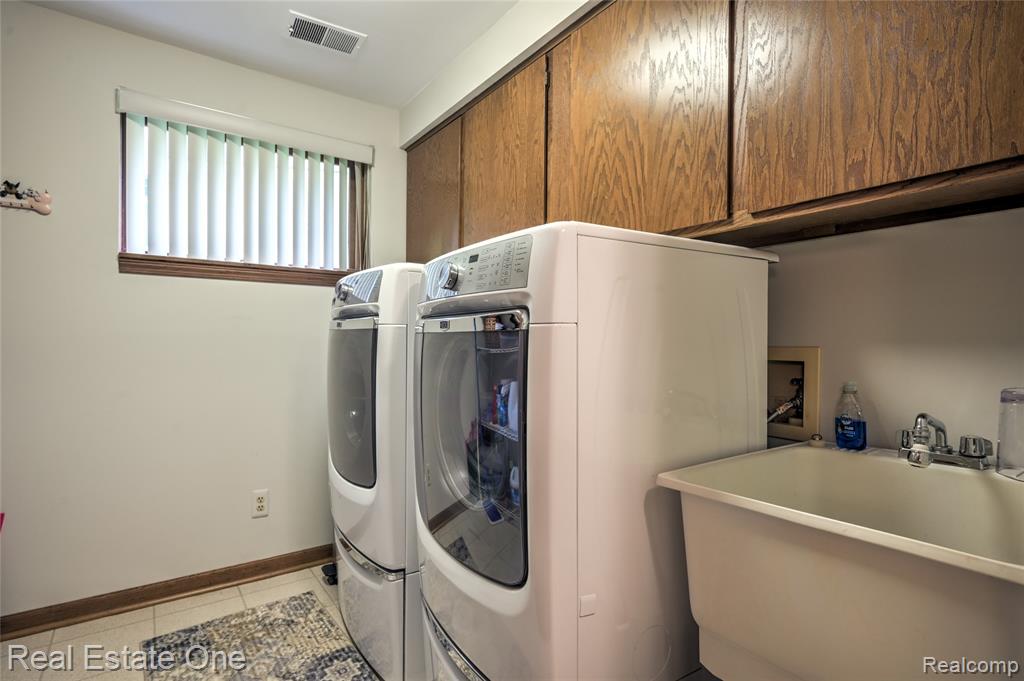 753 Medinah Drive, Rochester Hills, MI 48309 — Photo 18