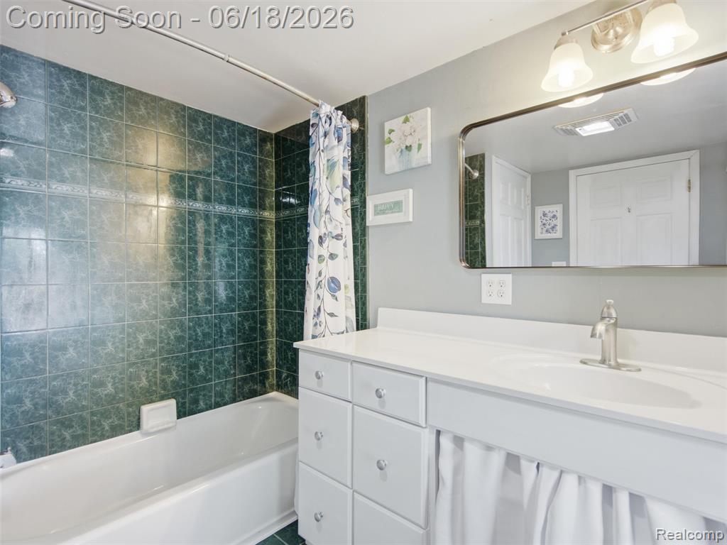 74288 Spencer Street, Armada, MI — Photo 37