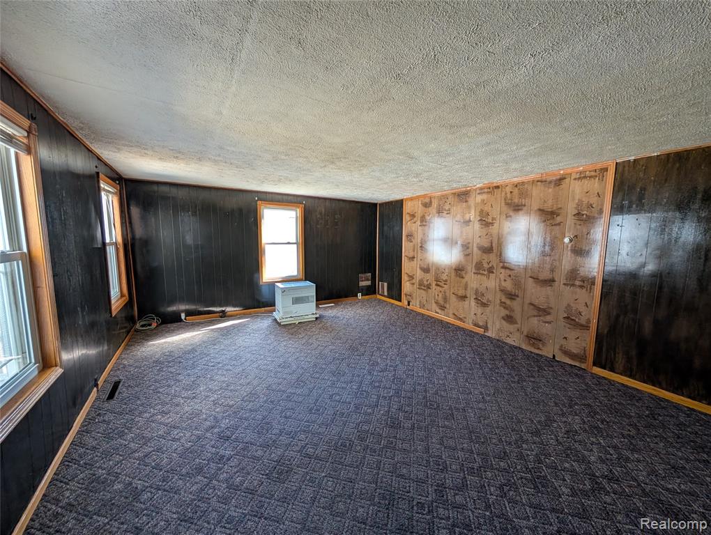 10611 W Saint Charles Road, Sumner, MI 48889 — Photo 7