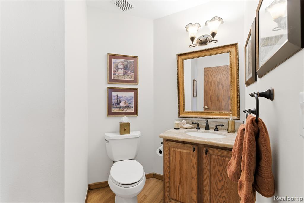 5306 Hidden Pines Court, Brighton, MI 48116 — Photo 22