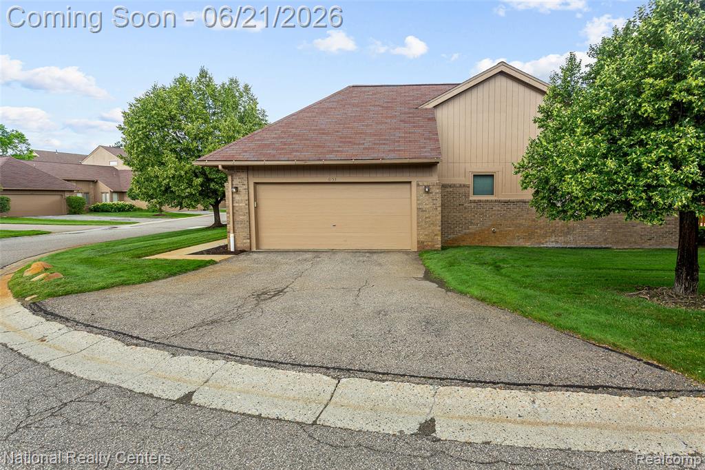 6153 Westbrooke Drive, West Bloomfield, MI — Photo 41