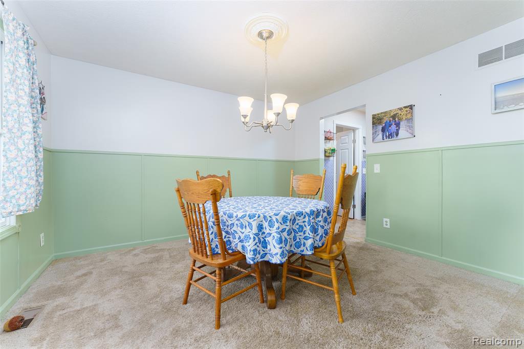 10887 Mackinaw Trail, Fowlerville, MI 48836 — Photo 22
