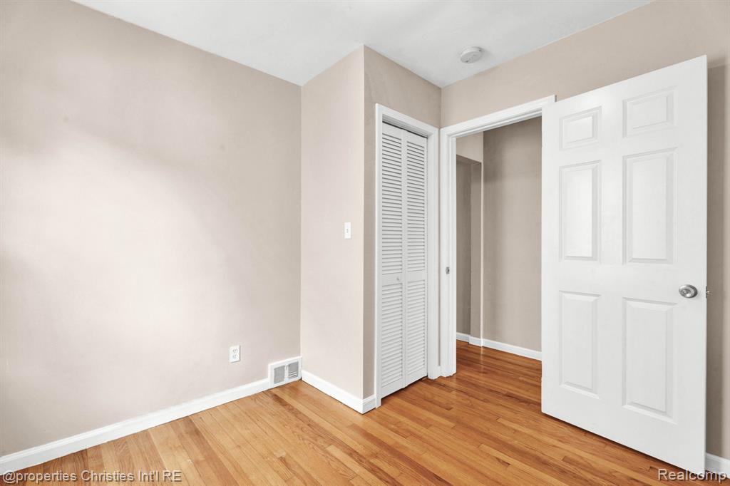 708 S Minerva Avenue, Royal Oak, MI 48067 — Photo 29