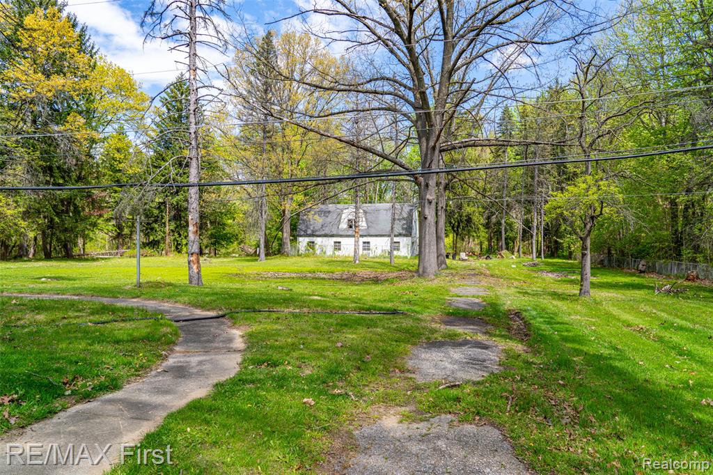 17397 Millar Road, Clinton Twp, MI 48036 — Photo 22