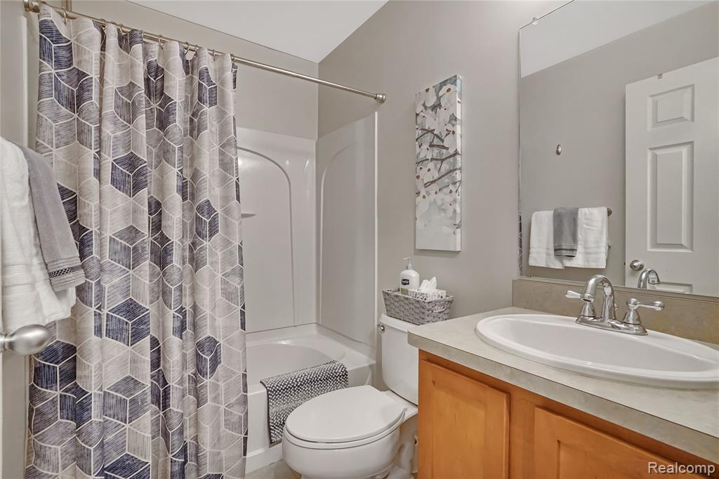 1096 Faulkner, Troy, MI 48083 — Photo 19