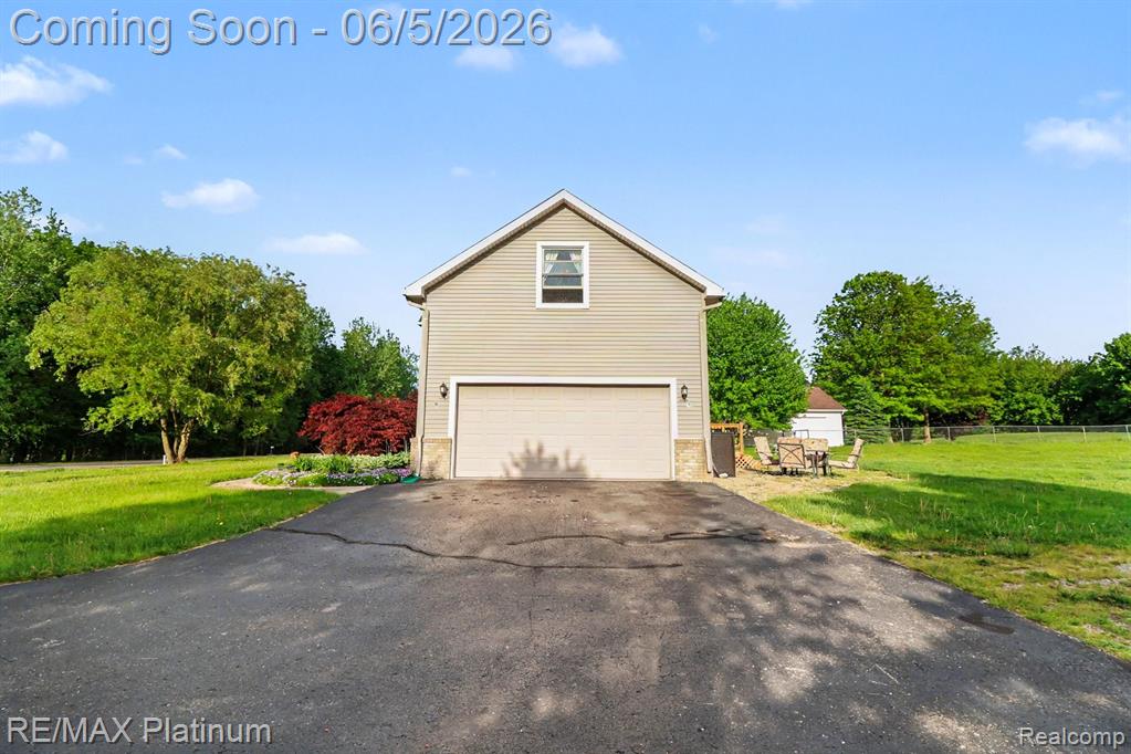 9731 Fountain Lane, Fowlerville, MI 48836 — Photo 22