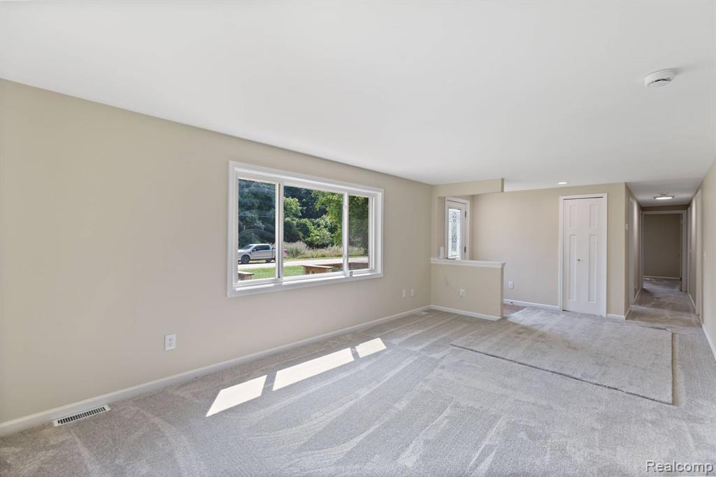 60859 Eyster Road, Rochester, MI 48306 — Photo 7