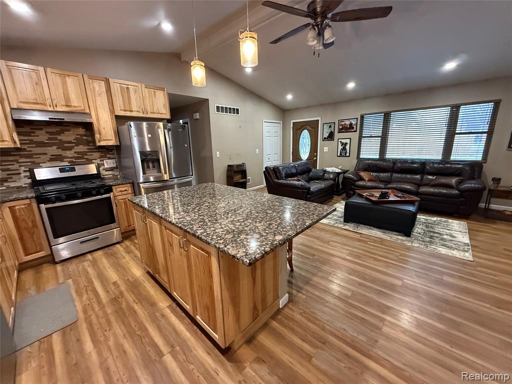 26020 Martinsville Road, Belleville, MI 48111 — Photo 16