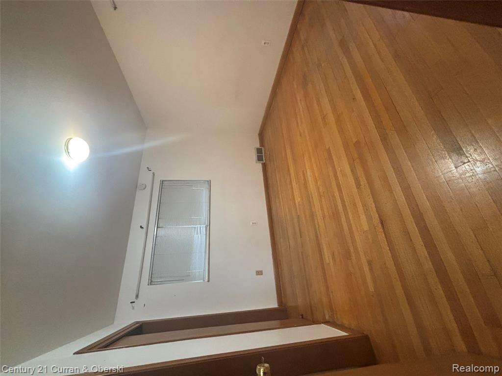 8539 Norborne Avenue, Dearborn Heights, MI 48127 — Photo 5