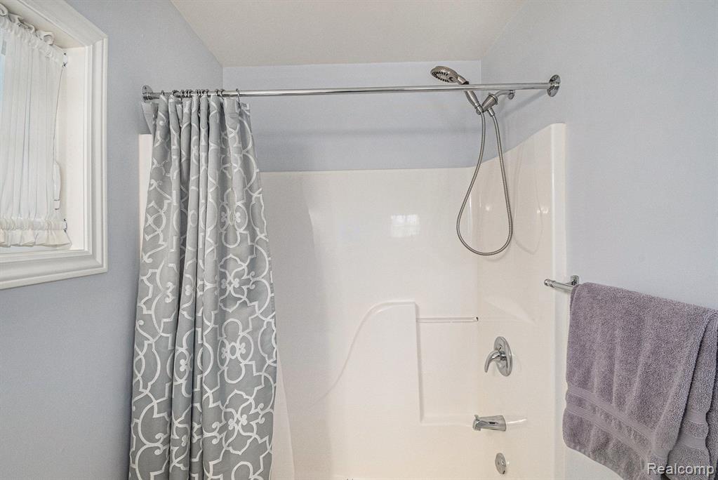 2160 Pennsylvania Avenue, Ann Arbor, MI 48103 — Photo 18