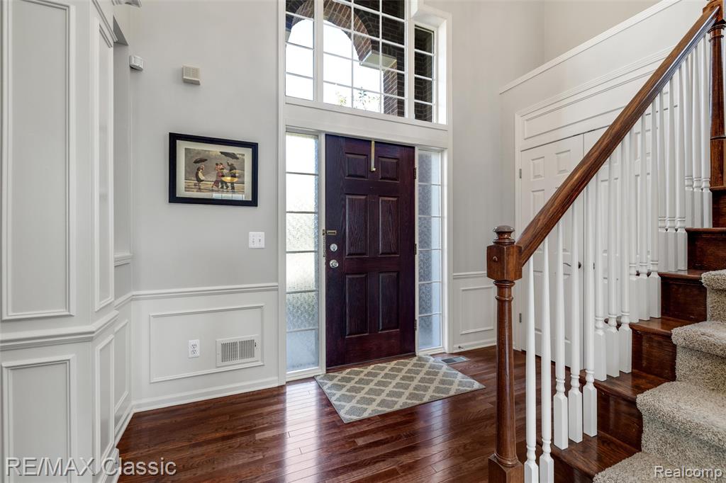 45273 Jacob Drive, Novi, MI — Photo 5