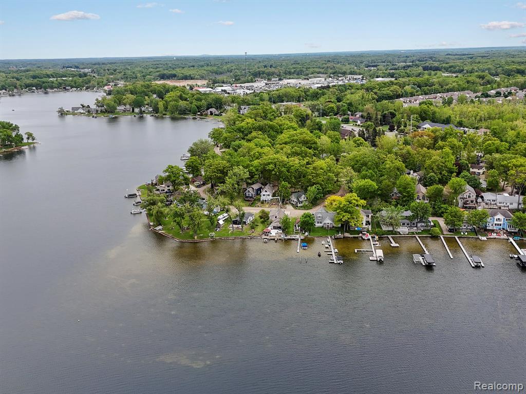 5332 WILDWOOD Drive, Howell, MI 48843 — Photo 21