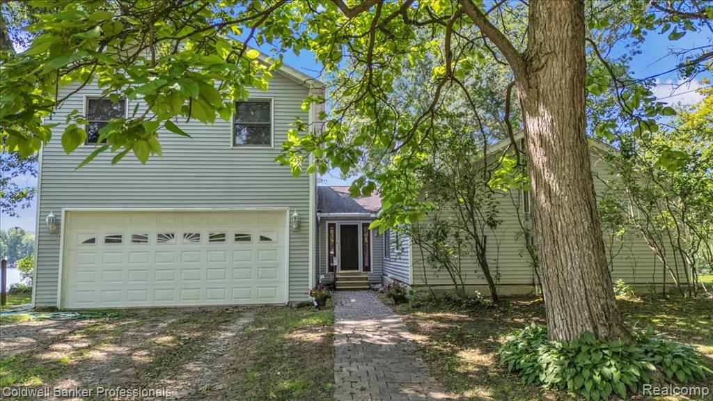 1325 Elkhorn Lake Road, Lake Orion, MI 48362 — Photo 4