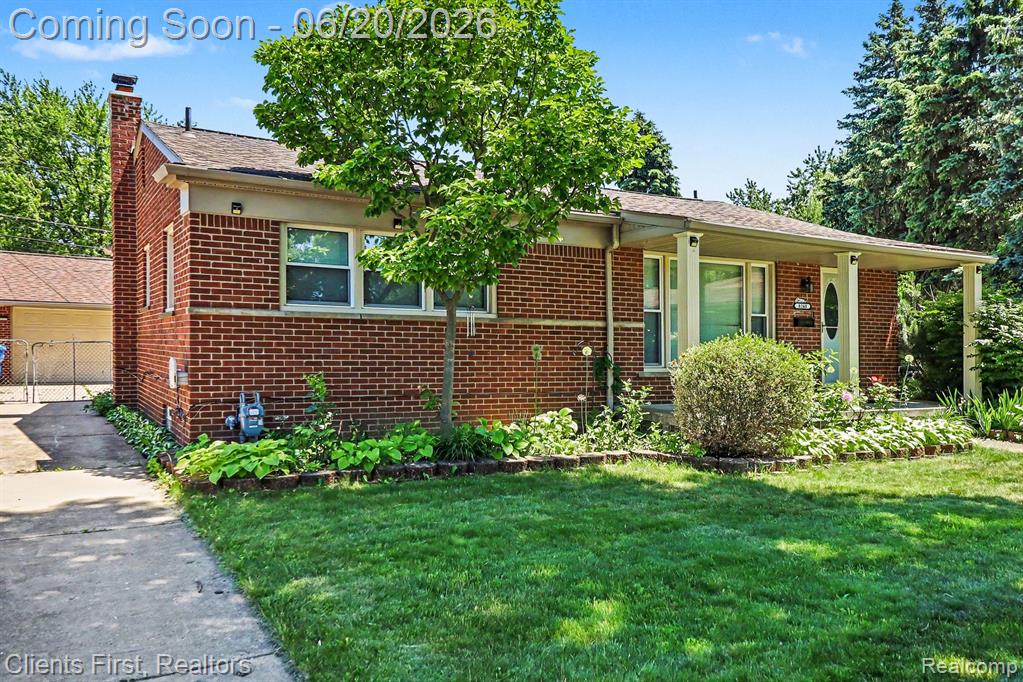 8260 Arnold Street, Dearborn Heights, MI 48127 — Photo 4