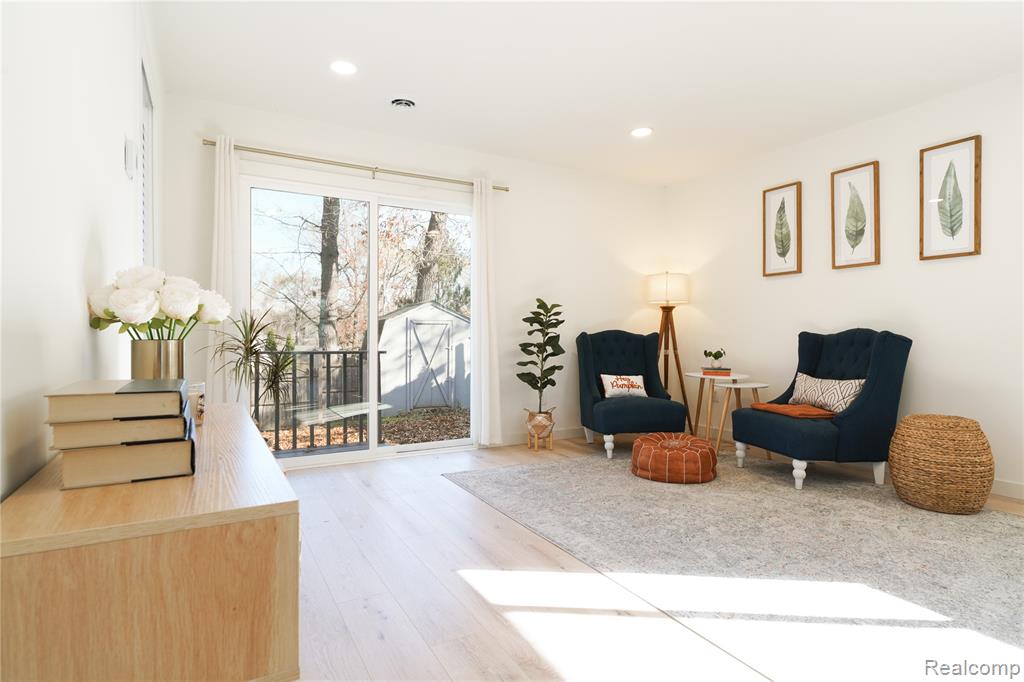 732 N Conklin Road, Lake Orion, MI 48362 — Photo 10