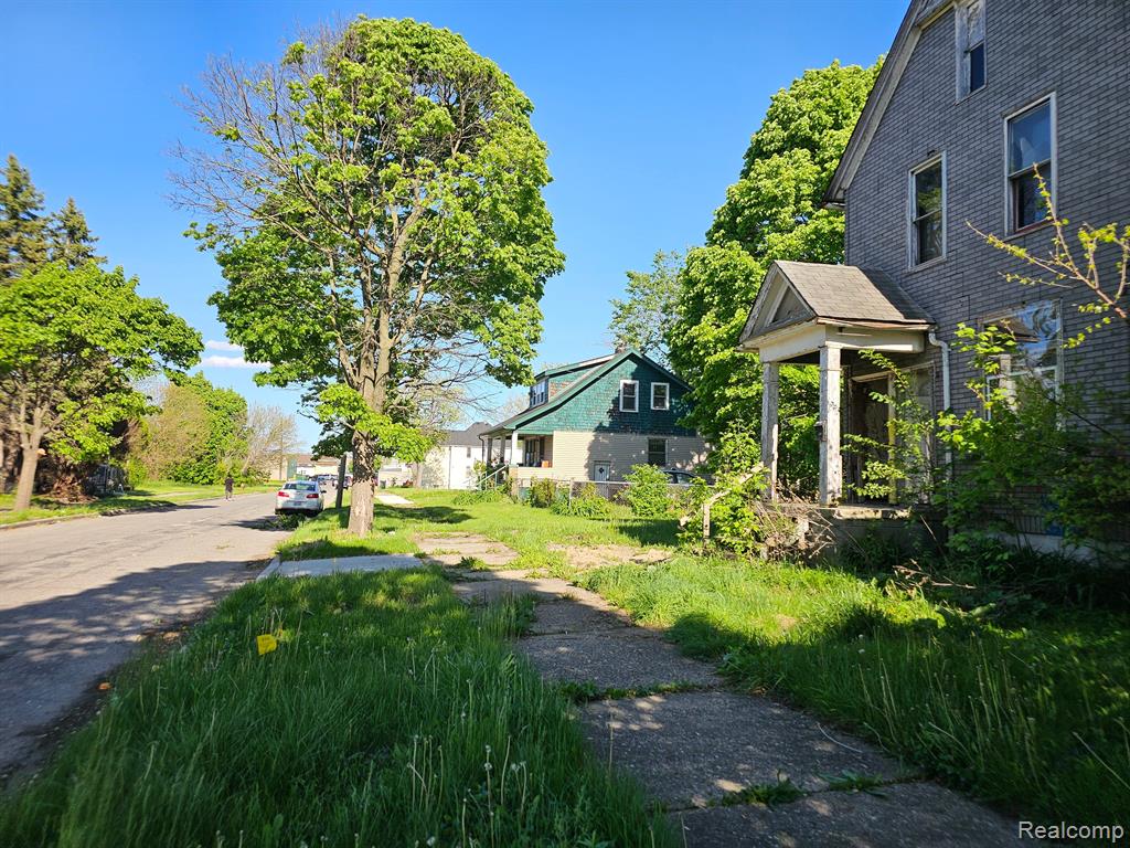 10126 WOODLAWN Street, Detroit, MI 48213 — Photo 4