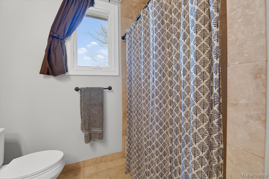 2591 Overbrook, Highland, MI — Photo 21