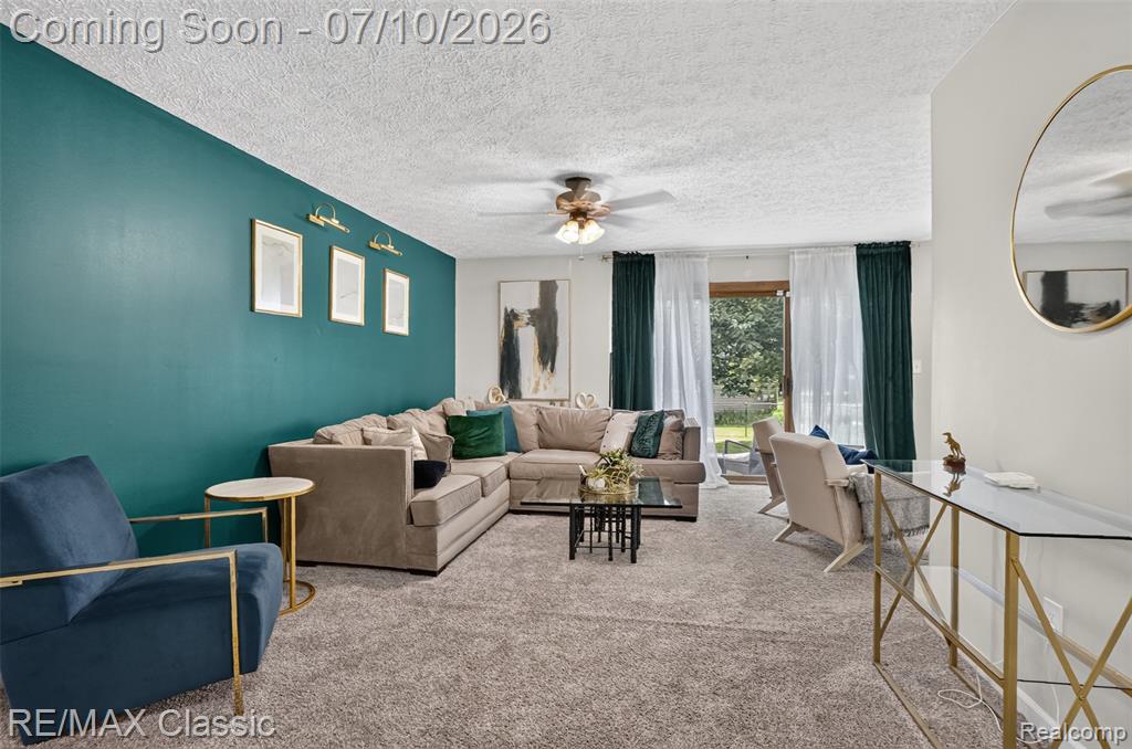 748 Randall Drive, Troy, MI 48085 — Photo 5