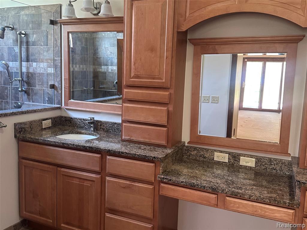 8329 Caribou Trail, Clarkston, MI 48348 — Photo 27