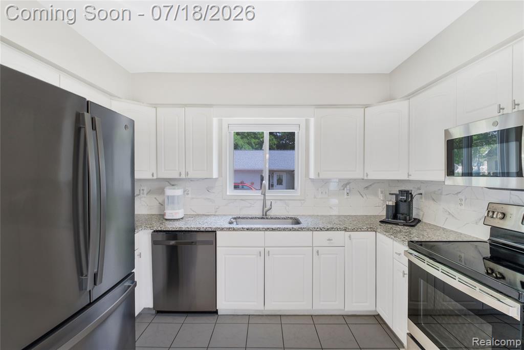 57 N Elm Street, Lapeer, MI 48446 — Photo 8