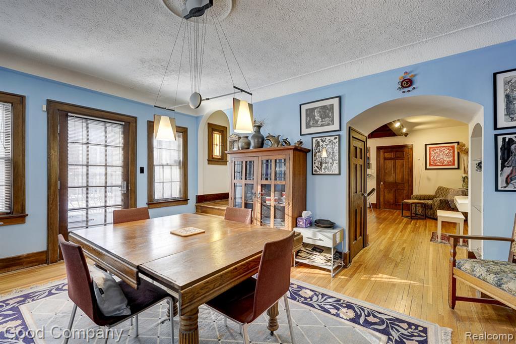 19 Oakdale Boulevard, Pleasant Ridge, MI — Photo 15