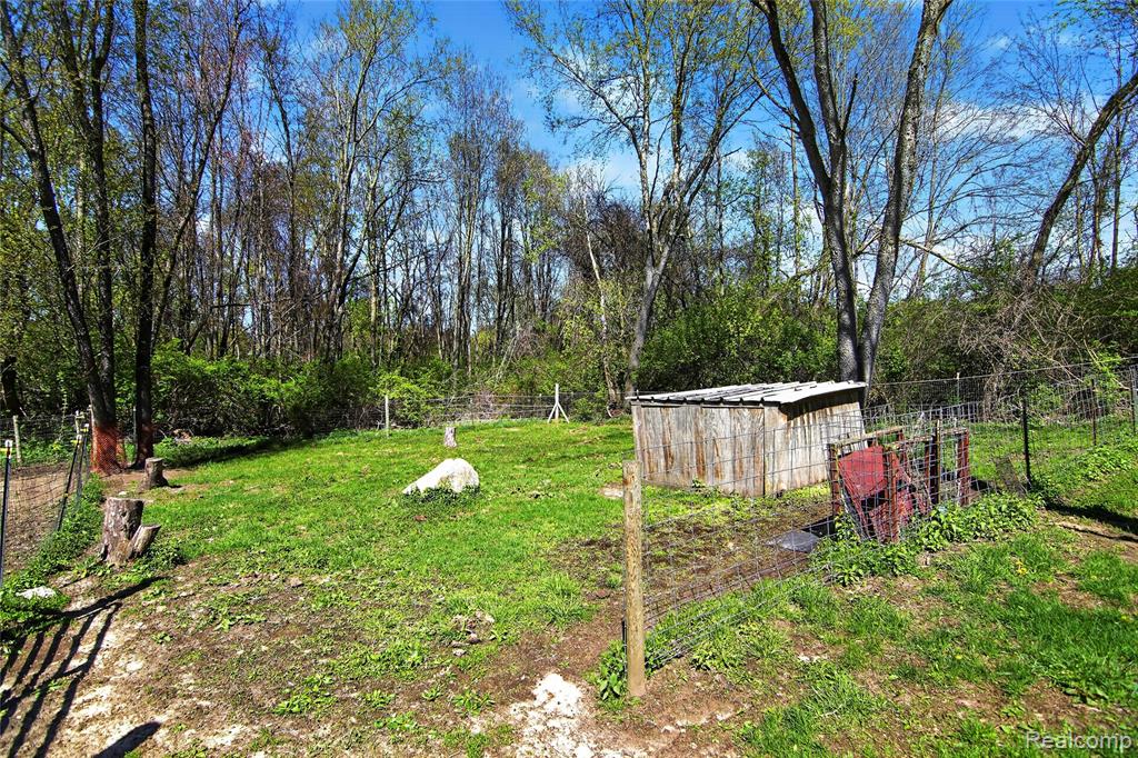 7233 Hague Avenue, Jackson, MI 49201 — Photo 33
