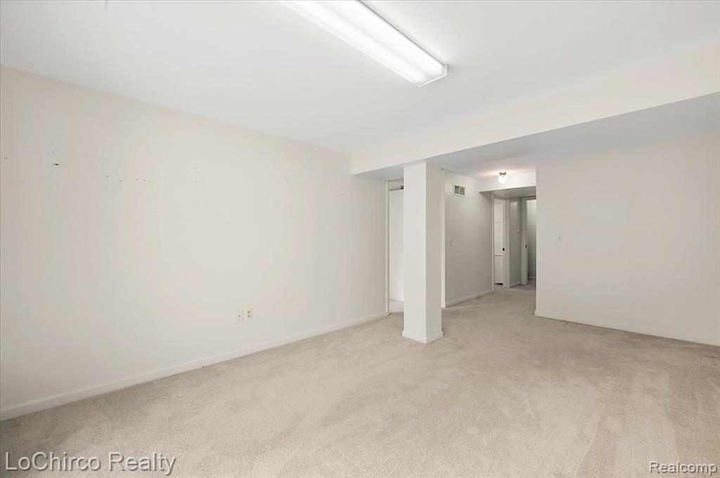 733 Hamilton Court, Rochester Hills, MI 48307 — Photo 46