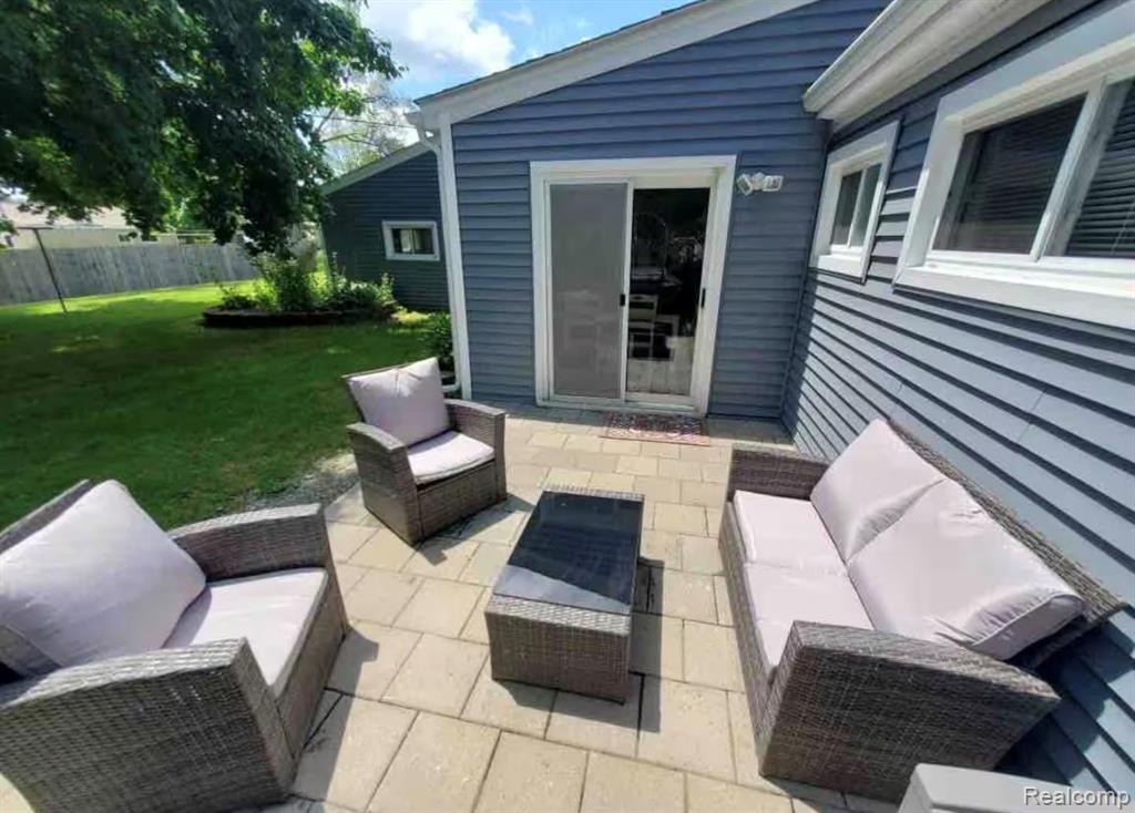 7081 Tappon Drive S, Clarkston, MI — Photo 15