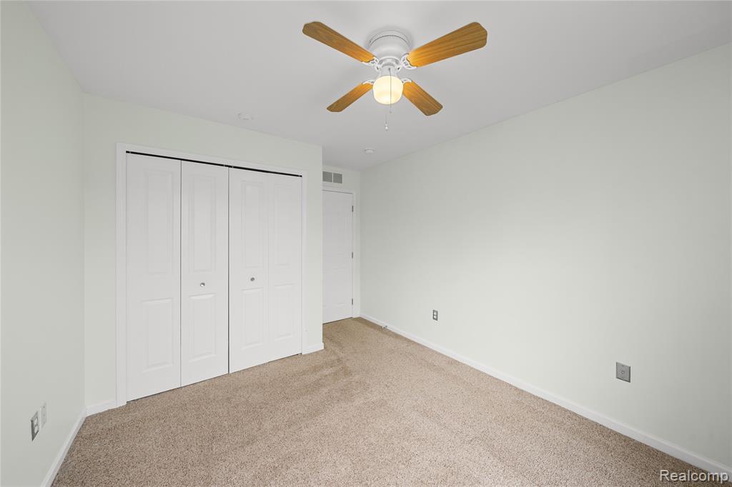 47408 PEMBROKE Drive, Canton, MI 48188 — Photo 30