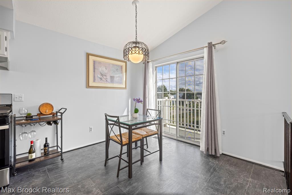 1556 MARINER Drive, Walled Lake, MI 48390 — Photo 14