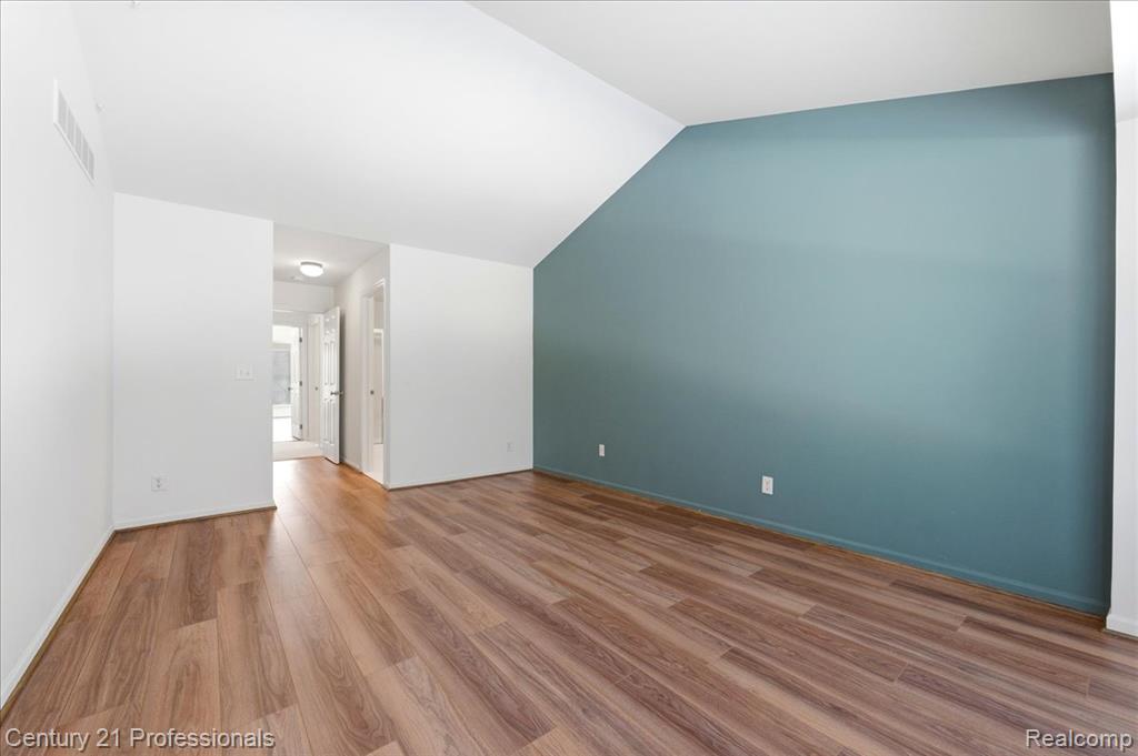 3895 Arbor Drive, Auburn Hills, MI 48326 — Photo 25