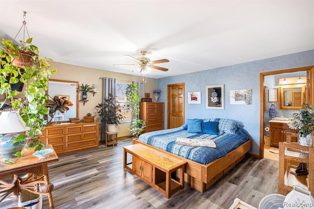 6063 E MAPLE Avenue, Grand Blanc, MI 48439 — Photo 10