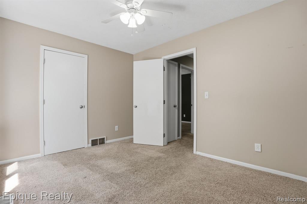 825 Summer Creek Court SE, Grand Rapids, MI 49508 — Photo 16