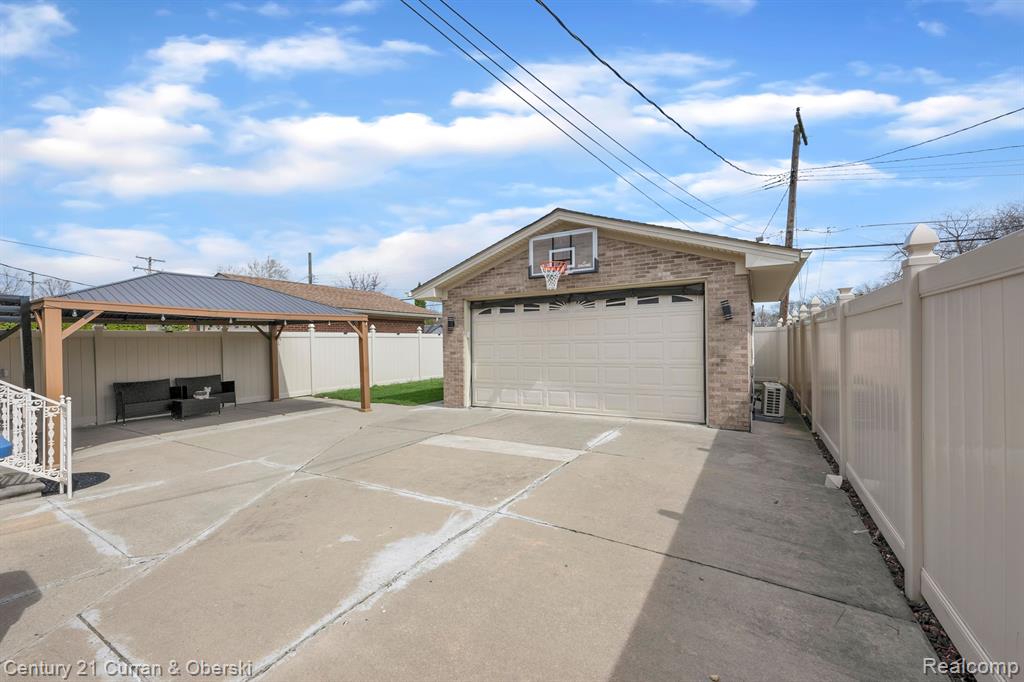 6248 Whitefield Street, Dearborn Heights, MI 48127 — Photo 42