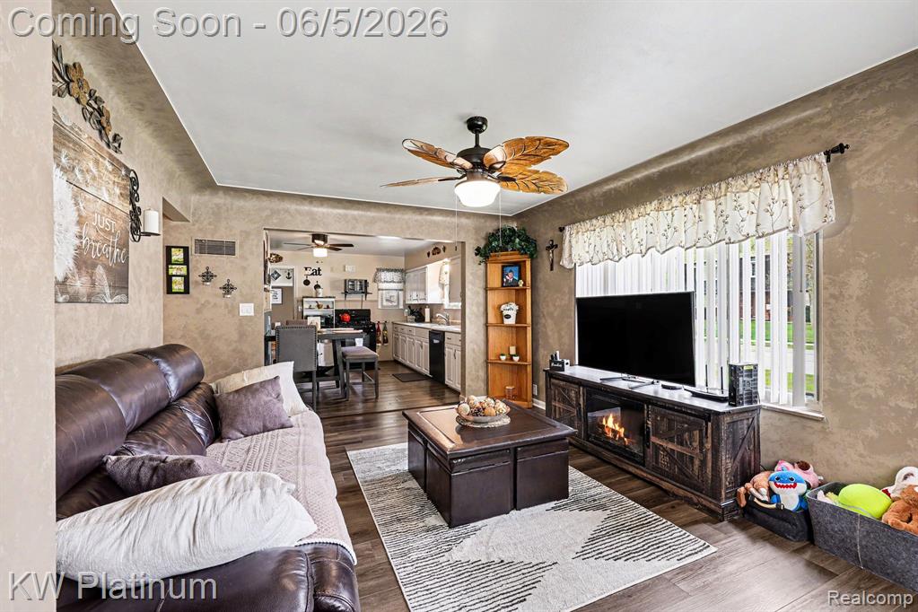 50895 Taylor Street, New Baltimore, MI 48047 — Photo 11