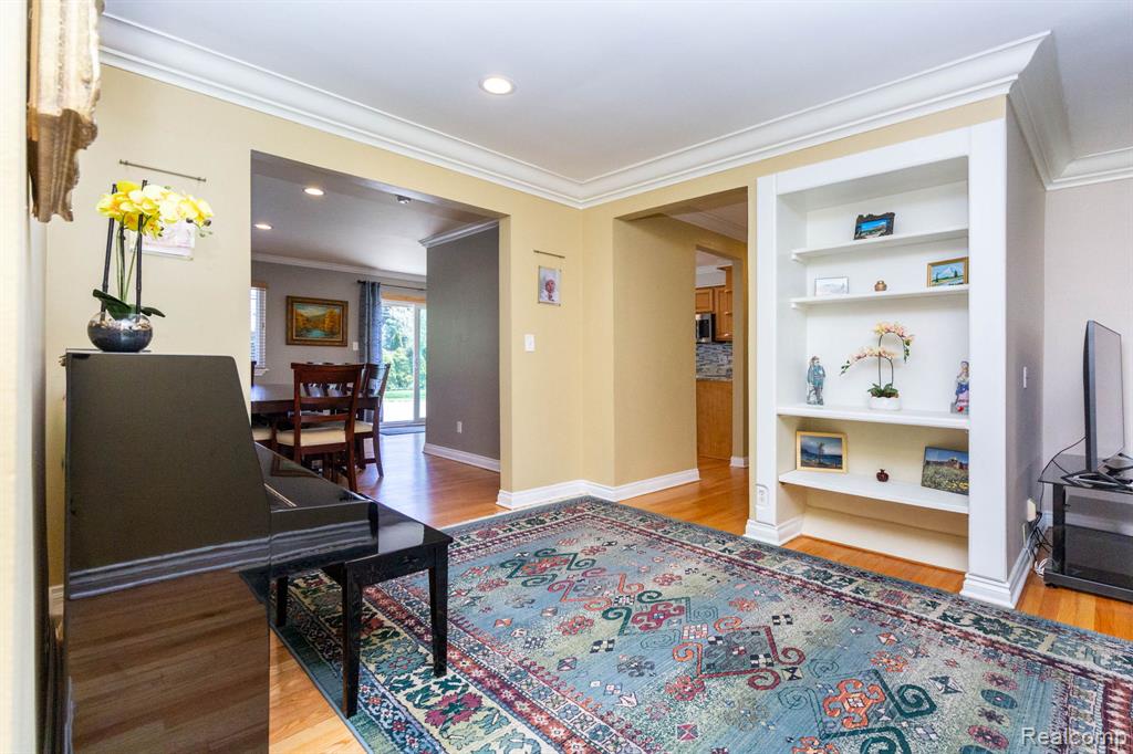 27948 Green Willow Street, Farmington, MI 48331 — Photo 14