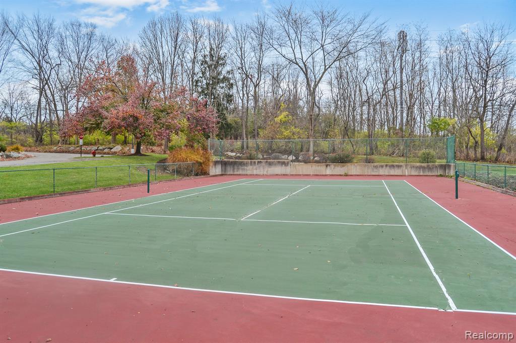 4275 PINE RIDGE, Ann Arbor, MI 48105 — Photo 24
