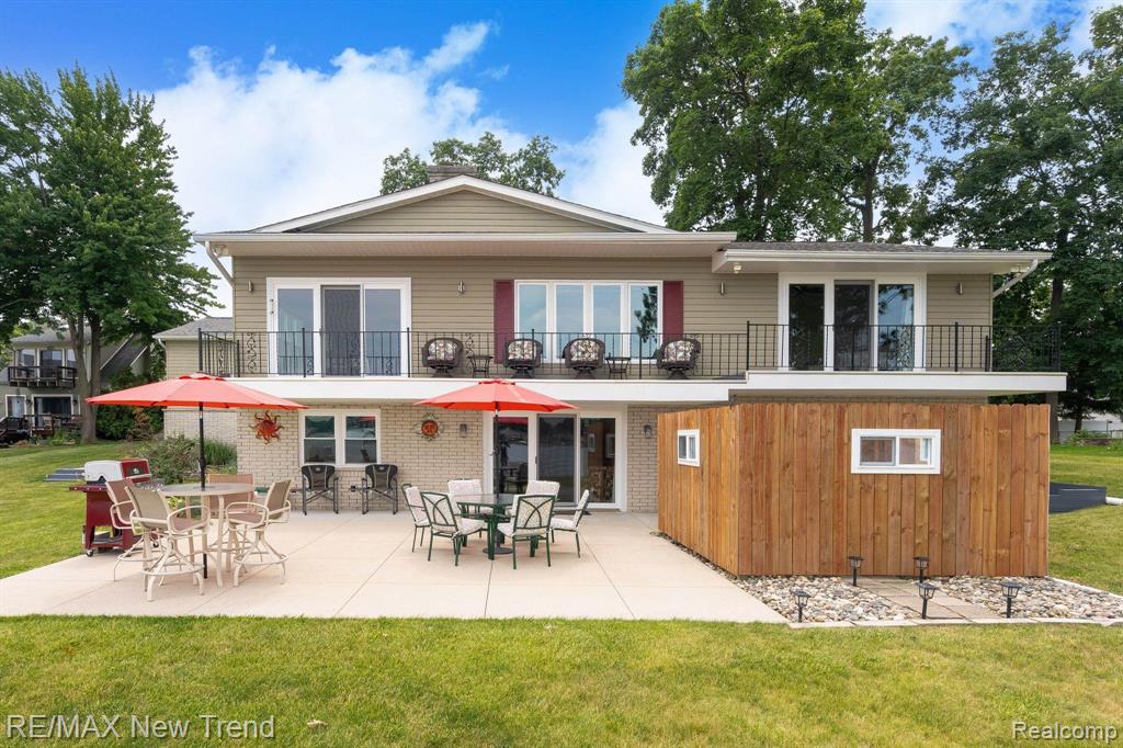 6768 HATCHERY Road, Waterford, MI 48327 — Photo 3