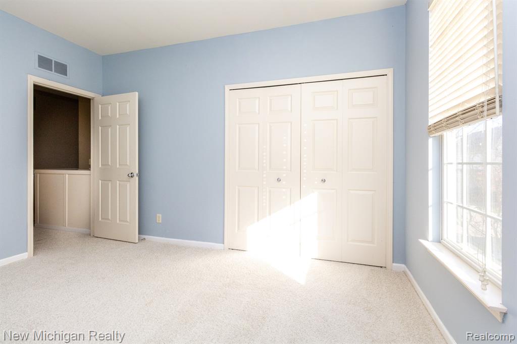 1908 CEDAR VALLEY Drive, Canton, MI 48188 — Photo 31