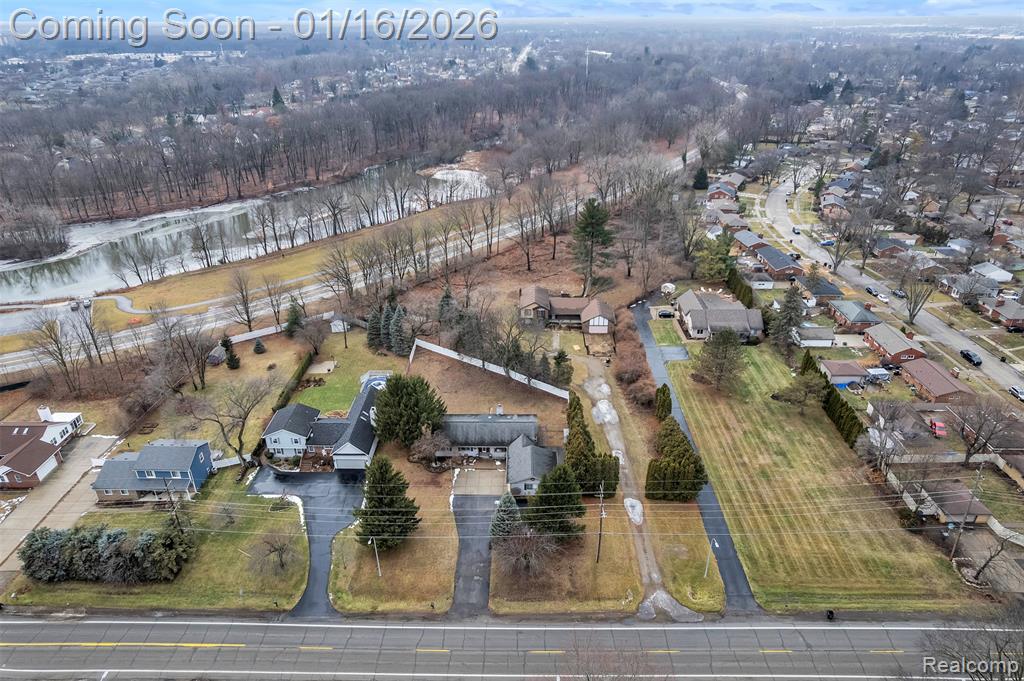 9035 Farmington Road, Livonia, MI 48150 — Photo 82