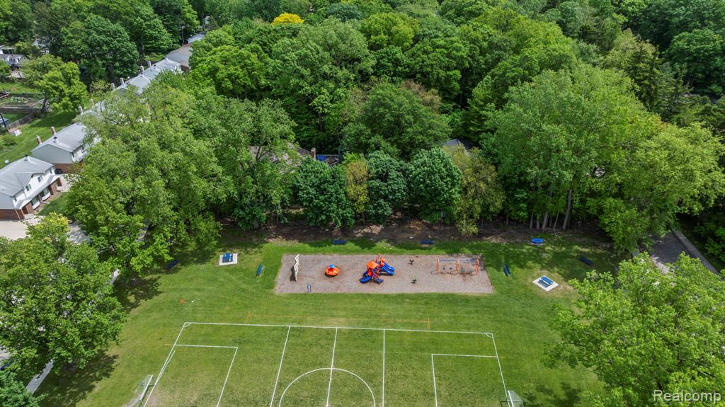 527 E Sunnybrook Drive, Royal Oak, MI 48073 — Photo 37