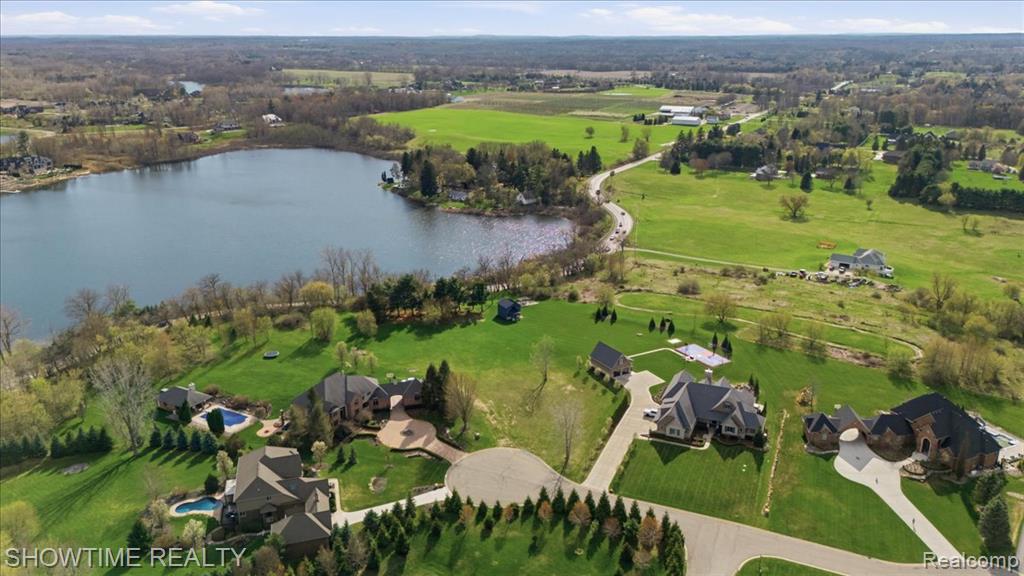 69225 Lake Point Court, Romeo, MI 48065 — Photo 12