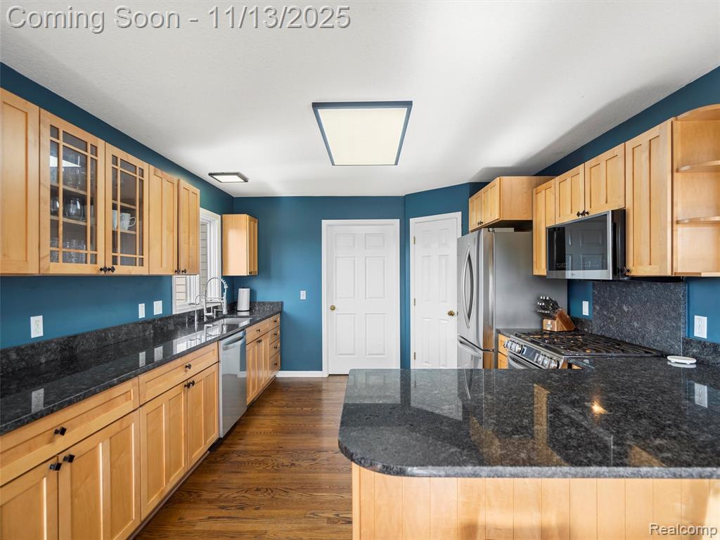 8249 Old Harbor, Grand Blanc, MI 48439 — Photo 12