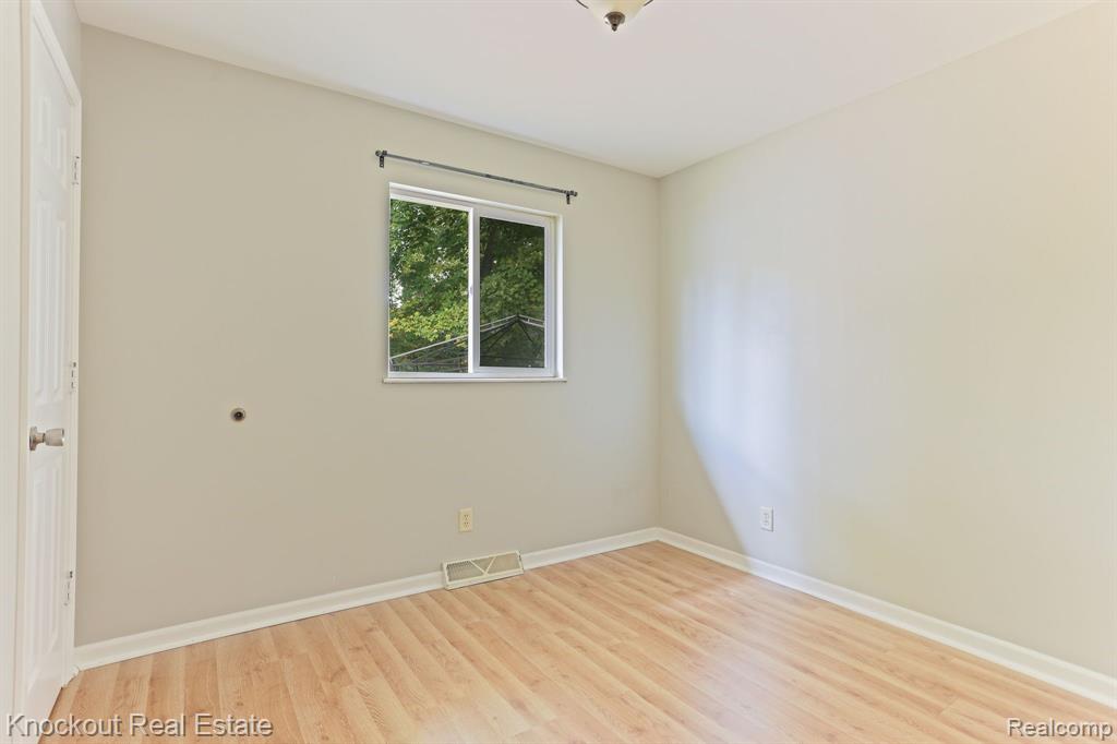 4938 WORTH Street, Millington, MI 48746 — Photo 18