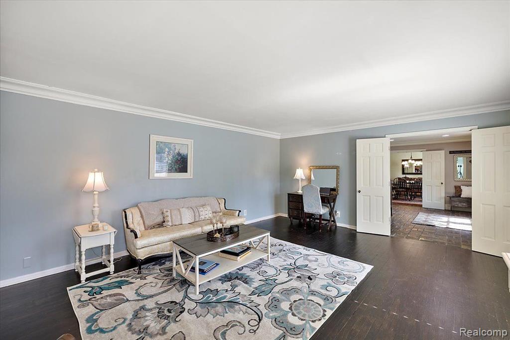 628 BENNINGTON Drive, Bloomfield Hills, MI 48304 — Photo 20