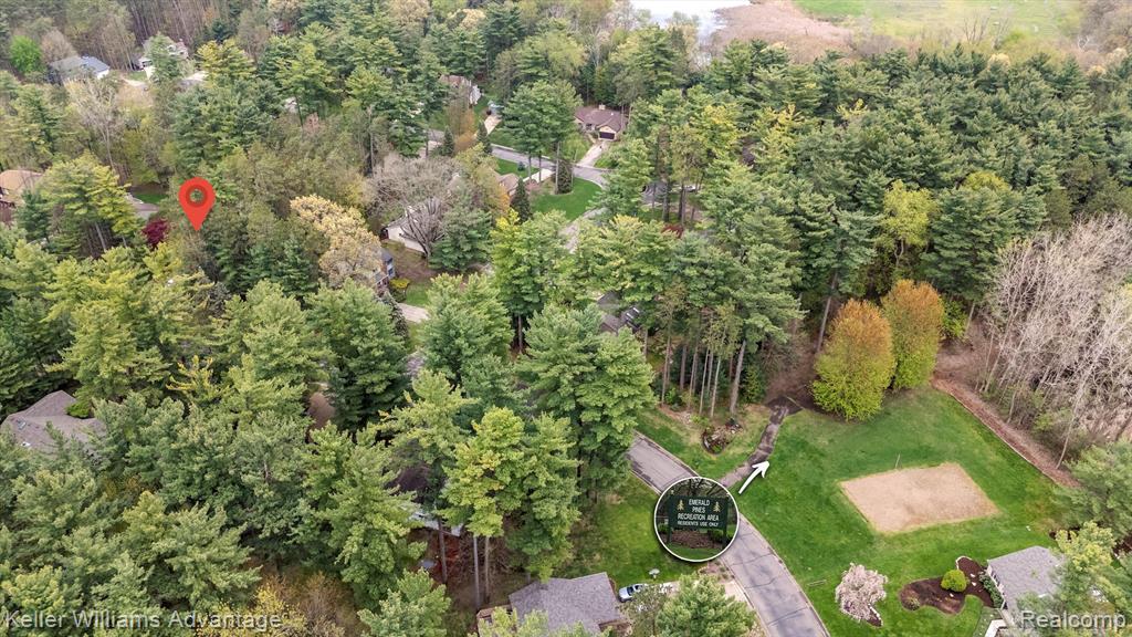 4081 PINESTEAD Drive, Commerce Twp, MI 48390 — Photo 33