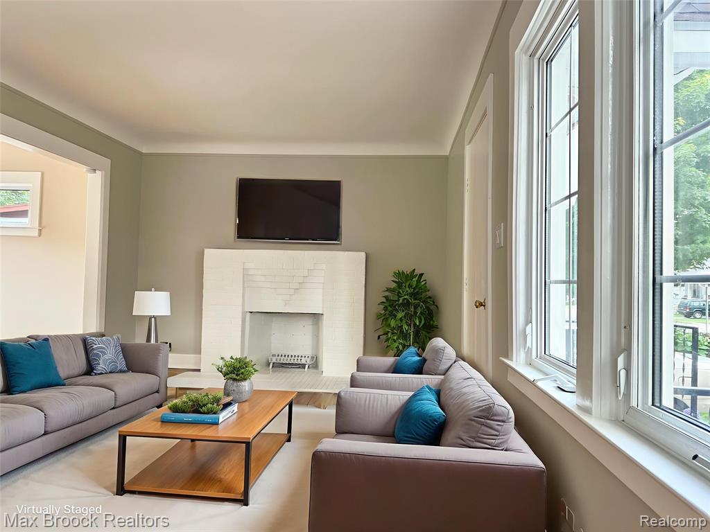 531 Gardenia Avenue, Royal Oak, MI 48067 — Photo 6
