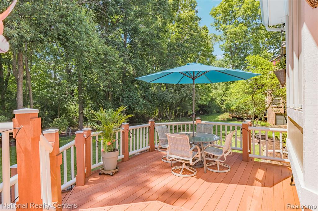 4577 Darlene Drive, Commerce Twp, MI 48382 — Photo 37