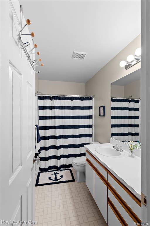 41694 MAGNOLIA Court, Novi, MI 48377 — Photo 16
